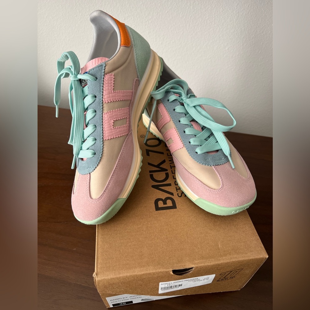 Back 70 Women's Pastel Sneakers